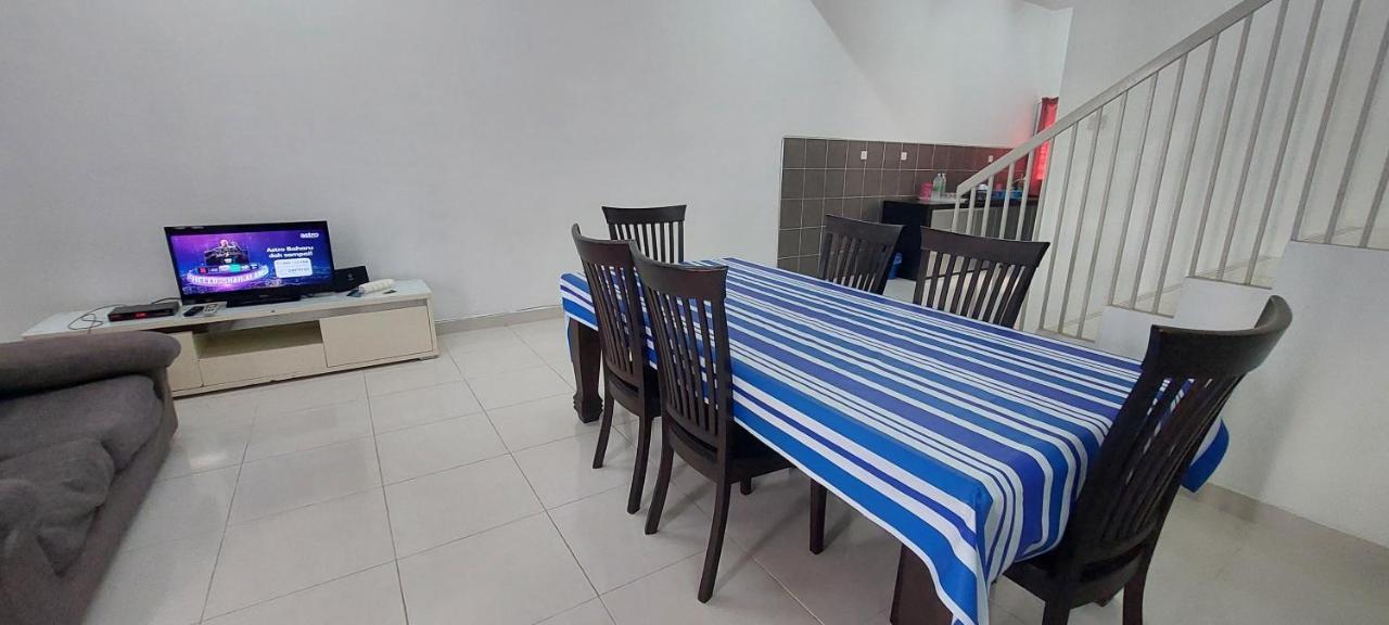 Hud Hud Homestay Bandar Puncak Alam 외부 사진